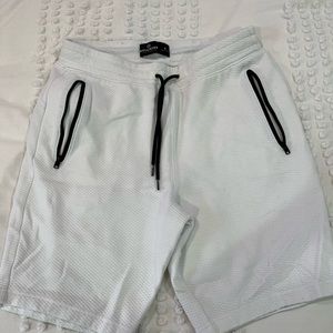 WHITE HOLLISTER SHORTS SIZE SMALL